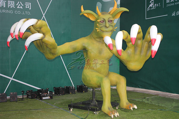 Handmade Silicone Rubber Animatronic Monster Life Size For Entertainment Park