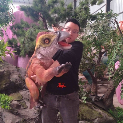 satın al Eğlence Parkı Ürünleri Robotik Animatronik Bebek Gerçekçi Iguanodonte Kuklesi online manufacture