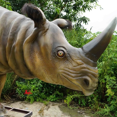 İyi bir fiyat. Su Geçirmez Gerçekçi Animatronik Hayvanlar Gergedan Sondaicus Modeli çevrimiçi